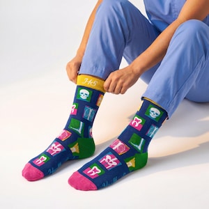 X-Ray Socks – Medical Socks with X-Ray Print for Radiologists, Medical Imaging Healthcare Professionals | Comfortable Work Socks