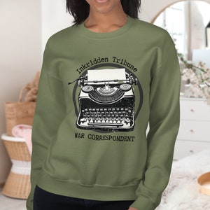 Inkridden Tribune - Unisex Sweatshirt - Divine Rivals - Ruthless Vows - Rebecca Ross - War Correspondent - Iris Winnow