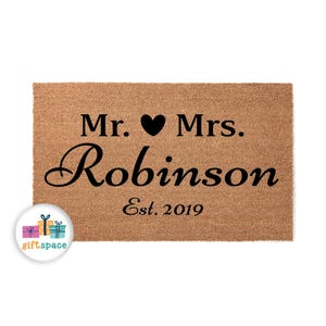 Custom Door Mat - Mr & Mrs - Welcome Doormat - Housewarming - Monogram Doormat - Gift for Couple - Doormat Outdoor - Doormat Cute 4592