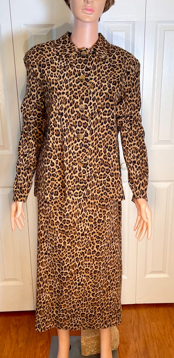 Vintage Women’s Leopard Print 2 Piece Suit Dress B