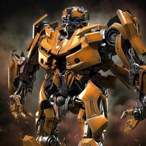 Peut inclure: Illustration détaillée d'un robot jaune et noir avec des détails mécaniques complexes. Le robot a des yeux bleus et une conception complexe, suggérant un thème de science-fiction ou d'action. La palette de couleurs globale est dominée par des nuances de jaune et de noir.