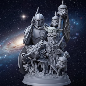 Peut inclure: Une sculpture grise représentant des personnages d'une franchise de science-fiction. La sculpture comprend un personnage Mandalorien, un petit extraterrestre vert et des casques de Stormtroopers. La base est ronde et l'arrière-plan montre une galaxie.