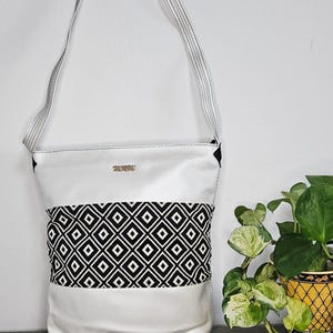 Black and White Geometric Tote Bag, Handmade Diamond Canvas Shoulder Bag, Artisan Cream Womens Purse, Boho Minimalist Handbag, MRMBAGS