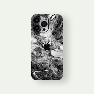 Monochrome Marmor iPhone Hülle | Abstraktes Styling & Fluid Art Design iPhone 15 Pro Hülle | Elegante Tech iPhone Hülle mit fließendem Marmor Design