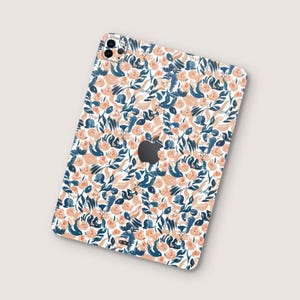 Handgeschilderde iPad-skin met bloemenpatroon | Pastel bloemen esthetische iPad-sticker | Aquarel botanische iPad-omslag | iPad-skin oranje en blauwe bloem