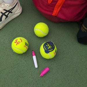 Plantilla de pelota de tenis personalizada con indicador de uso