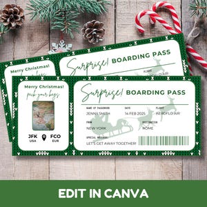 Modelo de cartão de embarque de Natal editável para Canva, modelo de presente de viagem surpresa de passagem aérea personalizável, tema de suéter verde