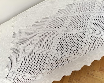 スパイダーレースのベッドスプレッドかぎ針編みパターン 約サイズ