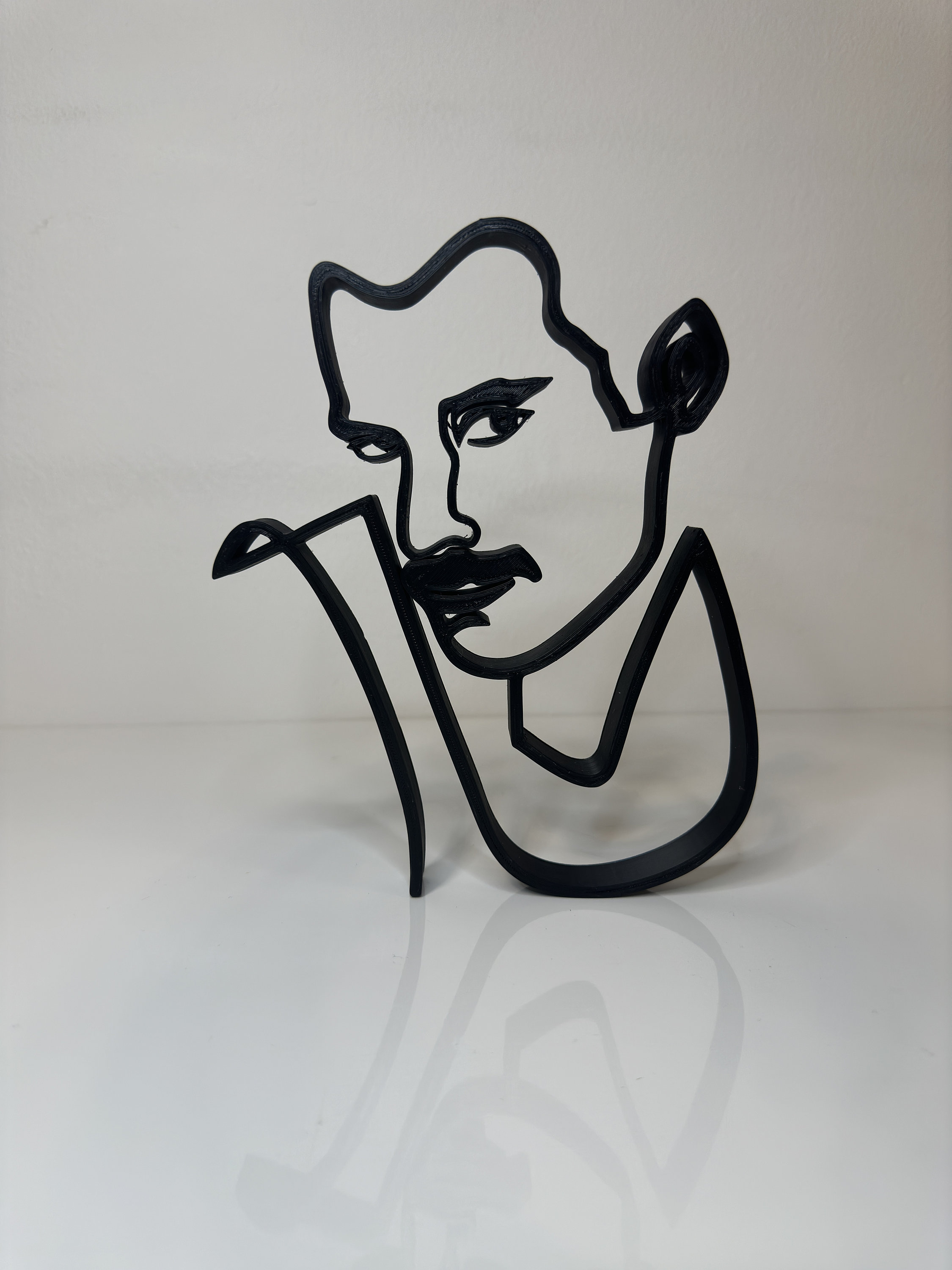 Freddie mercury statue - Etsy 日本