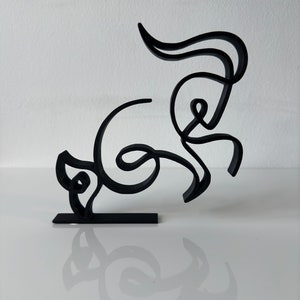 Znak zodiaku Koziorożec, Rzeźba One Line, Minimalistyczna rzeźba artystyczna, Prezent drukowany w 3D, Wystrój domowego biura, Wystrój półki, Wystrój do samodzielnego siedzenia