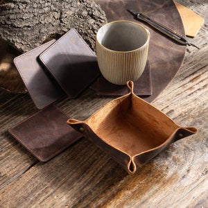 Ensemble de 4 sous-bocks en cuir personnalisés, ensemble de sous-bocks en cuir personnalisés, sous-bocks pour bar à la maison, cadeau de fête des pères, cadeau de pendaison de crémaillère