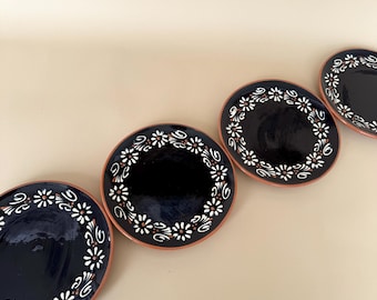 Set van 4 vintage handgemaakte rode dessertborden