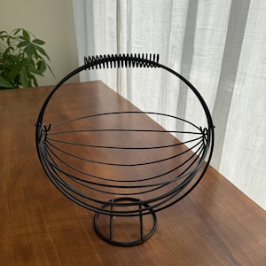 Vintage Mid Century Modern black metal fruit bowl, Modernist string design, MCM fruit basket