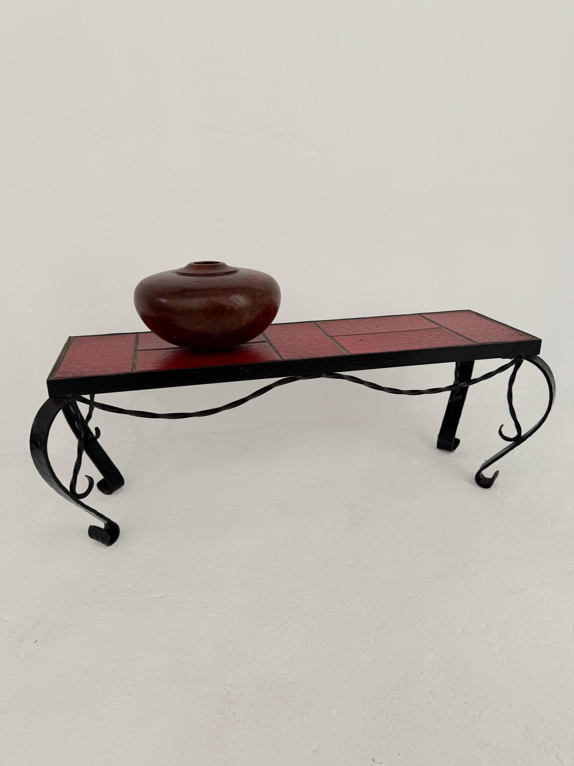 Vintage Mid Century Modern Forged Iron With Tile Side Table/Plant Stand,Modernist Home Decor, foto 1 de 5