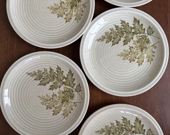 Małe talerzyki deserowe z porcelany w stylu Mid Century Modern z nadrukiem liścia – zestaw 6 sztuk