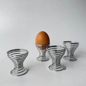4er Set Vintage MCM Chrom Swirl Eierbecher, Mid-Century Modern