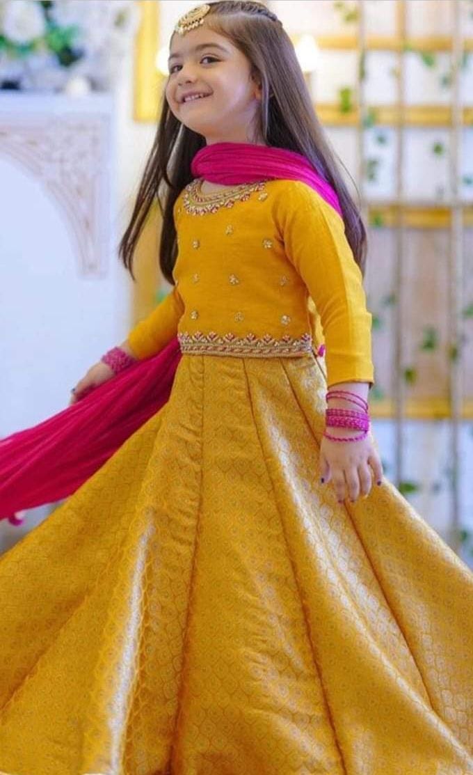 Dress Designs Baby Girls Mehndi Dresses Baby Girl Mehndi Dresses