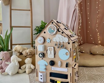 Juguete Montessori personalizado de casa de actividades grande, casa de juegos de madera para niños pequeños, regalo sensorial educativo, tablero de actividades con nombre personalizado