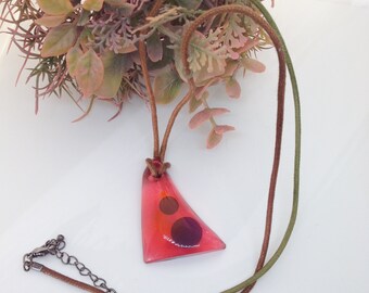 Unisex resin pendant with triangle shape "red color"
