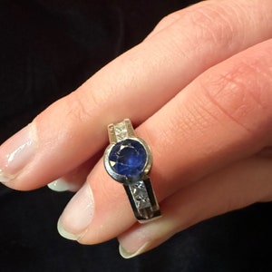 Gorgeous Sapphire and Diamond Ring image 1