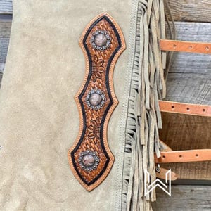 Soft & Durable Suede Leather – Premium cowhide suede for comfort and longevity. Adjustable Fit for Maximum Comfort – Waist and thigh straps allow a snug yet flexible fit.