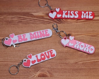 Love - Kiss Me - Be Mine - XOXO - Keychain, Keyring / Gift for him, Gift for her / Valentine&#39;s Day Gift / Gift for lovers