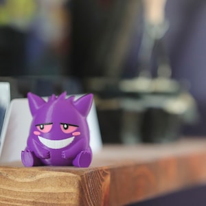 Gengar apaixonado / Gengar com tema dos namorados / Minifigura impressa em 3D / Presente de puxão