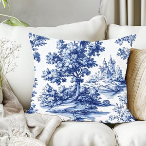 Blauwe Franse toile-kussensloop: vintage kasteeldecor, rustieke landelijke stijl