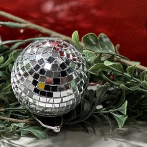 12 Mini Palline Da Discoteca A Specchio, 3 Cm, Con Cordino, In Schiuma Leggera, Per Decorazioni Feste, Albero Di Natale, Glitterate