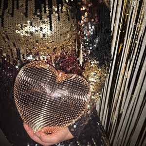 Cuore da discoteca, palla da discoteca a forma di cuore Regalo a forma di cuore 3D Altezza 21 cm