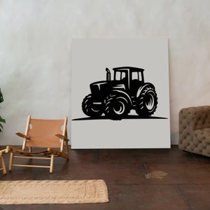 Puede incluir: Silueta en blanco y negro de un tractor sobre un fondo blanco.
