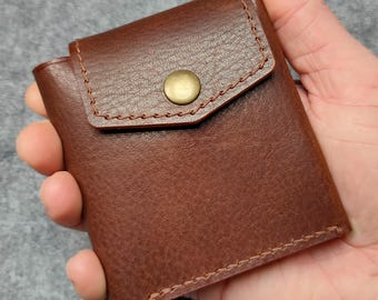 Minimalist Genuine Leather Bifold Wallet, Cognac Wallet with Coin Pocket, Personalized Gift for Him, Small EDC Wallet, Veg Tan leather