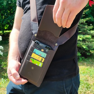 Sac à bandoulière pour homme en cuir. Modèle de sac pdf. Patron du sac pdf. Modèle de sac pour homme. Modèle de sac pour homme. Étui pour téléphone. Modèle de sac étui.