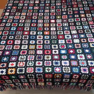 crochet quilt. vintage bedspread. bedding. antique quilt. grandma&#39;s crochet. handmade crochet afghan. crochet.
