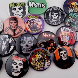 MISFITS バッジ セット（新品】Supreme レア缶バッジ 3つセット