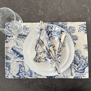 Blue Toile de Jouy napkins - Handmade thick cotton cloth napkins - French country farmhouse home decor - Wedding table decor - Châteaucore