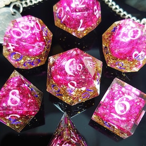 Glitz & Glamour – DnD Dice Set Geode – Handmade Sharp Edge Polyhedral Resin Dice