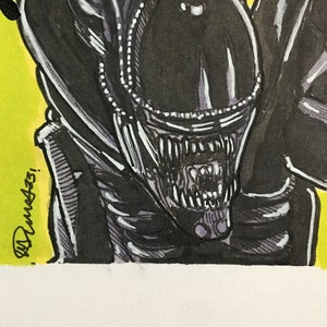 Carte de collection unique en édition limitée Alien. Signée par Carl Toop (le guerrier extraterrestre) et l'artiste américain Mike Doherty. Fans de Xénomorphes !