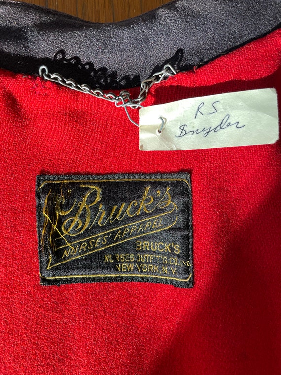 Vintage 1940’s Bruck’s Nurses Apparel Nursing Cape - image 10