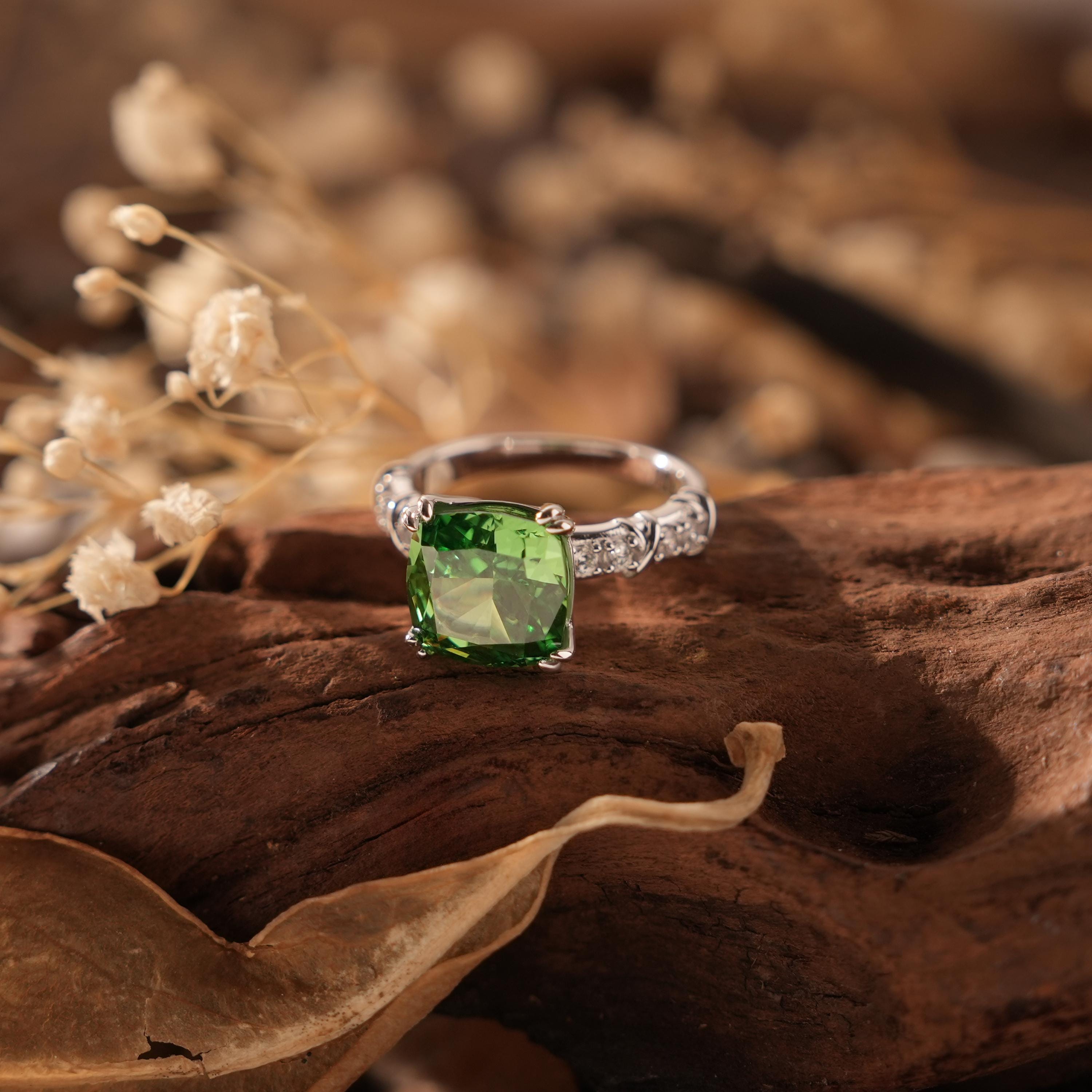 Emerald Green Moissanite Ring: Square Cut S925 Silver Anniversary