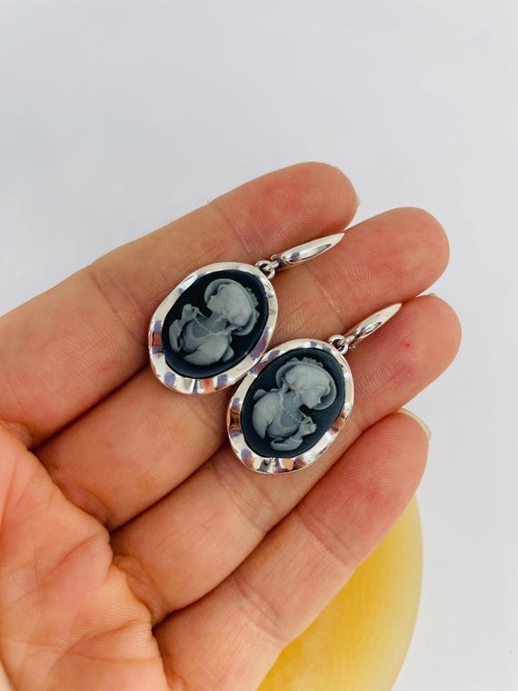 Sterling Silver Victorian Cameo Earrings: Onyx Mother of Pearl