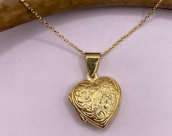 Vintage Photo Locket Necklace | Tiny Heart Photo Memory Small Mini Charm Pendant Cast in Golden 925 Sterling Silver Delicate Chain