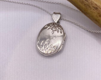 Vintage Silver Locket | Tiny Oval Photo Locket Pendant Photo Memory Charm | 925 Sterling Silver Chain Necklace Holds Small Photo or Memory
