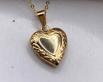 Vintage Gold Locket | Tiny Etched Heart Charm 9K GF Gold Chain | Mini Photo Dainty Memory Pendant Necklace