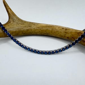 Vintage 925 Sterling Silver Tennis Bracelet: Blue Cubic Zirconia Gemstone