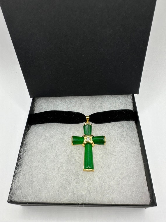 Vintage Green Jade Cross Choker Necklace - Golden… - image 6