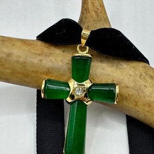 Vintage Green Jade Cross Choker Pendant  Necklace - Golden Bronze