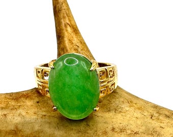 Vintage Gold Jade Ring | Green Gemstone Jade Crystal Birthstone Lucky Cocktail Ring | Golden Bronze Gold Ring