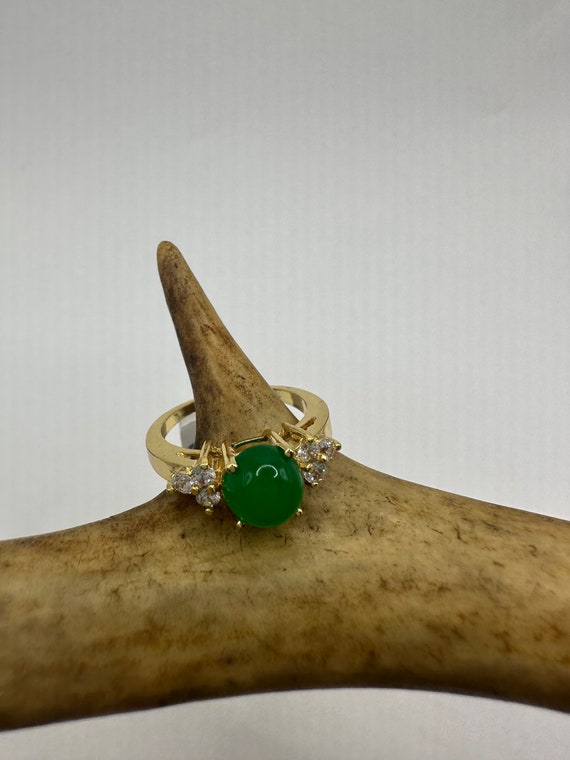 Vintage Gold Green Jade Lucky Cocktail Ring - image 2