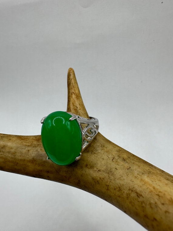 Vintage Silver Green Jade Lucky Cocktail Ring - image 5